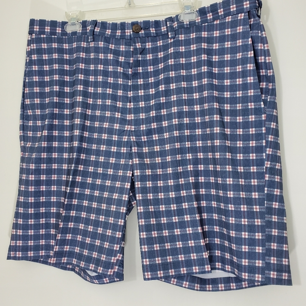 Cool 18 Pro Checked Golf Shorts, Size 42